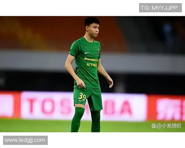 2号球星在足球队中的关键作用与未来发展潜力分析